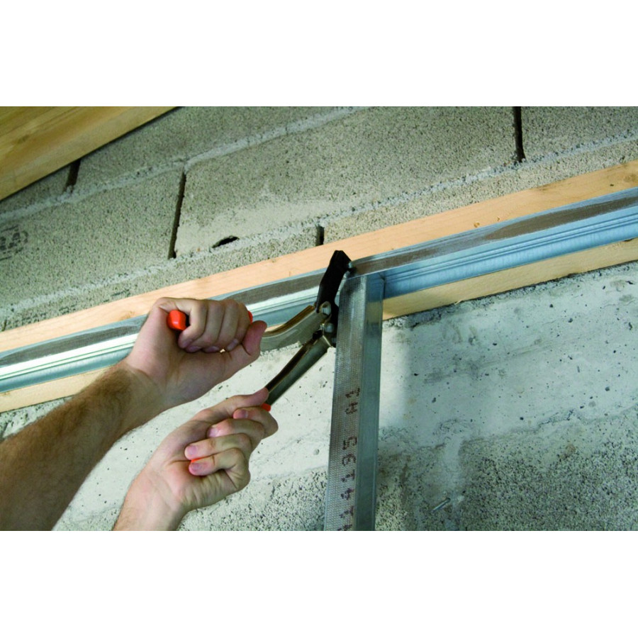 Repérez rails et montant bois avant de percer un placo avec le Prosensor  710+ 